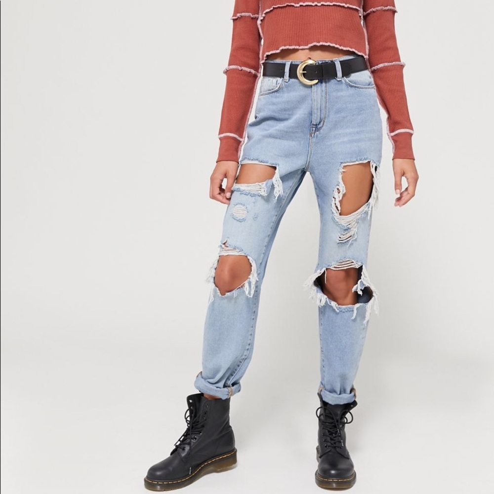 BDG High-Rise Mom Jean - Destroyed Light Wash